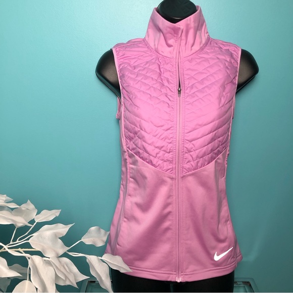 Nike Jackets & Blazers - ⭐️NEW⭐️Nike Running Vest For Women